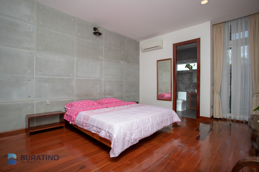 2 Bedroom Apartment For Rent - BKK1, Phnom Penh-8