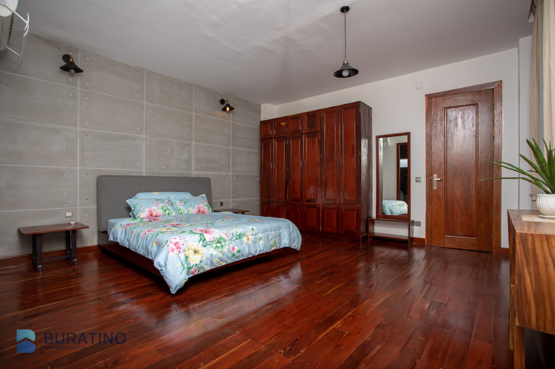 2 Bedroom Apartment For Rent - BKK1, Phnom Penh-5